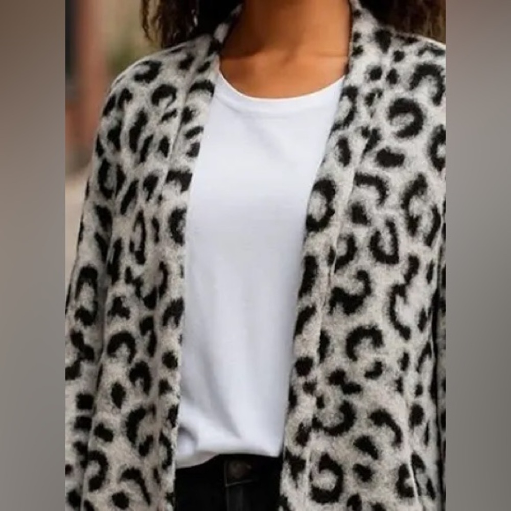 Harve Bernard Leopard Print Open Front Cardigan/Duster- Size Small
